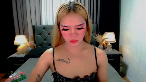 bea takashi  online show from 05-11-26, 09:48