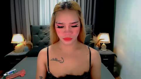 bea takashi  online show from 05-21-26, 09:38