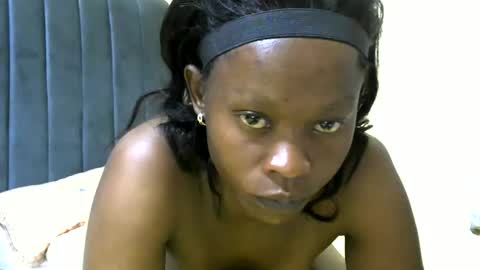 Snapshot of sweetalianah chatting on 05-09-26, 05:23 LIANAH online show from 05-09-26, 05:23
