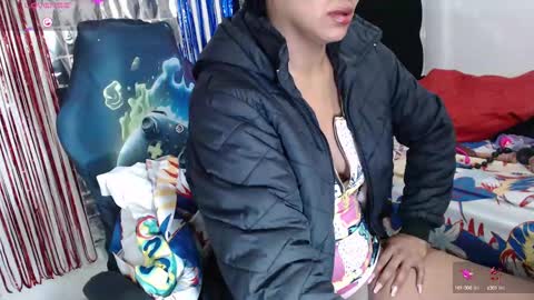 Snapshot of sweetalmaa chatting on 09-12-25, 09:42 Alma online show from 09-12-25, 09:42