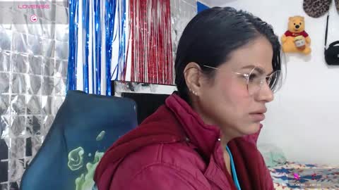 Snapshot of sweetalmaa chatting on 10-18-25, 10:49 Alma online show from 10-18-25, 10:49