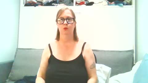 Snapshot of sweetandnaughty123 chatting on 07-07-26, 04:04 sweetandnaughty123 online show from 07-07-26, 04:04