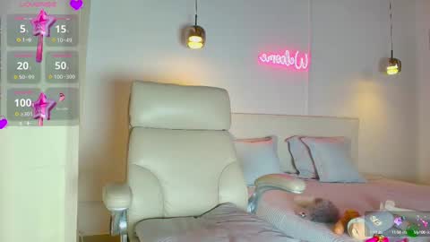 Snapshot of sweetandreagil chatting on 02-19-25, 04:44 Andrea Cheryl GiLandreagil80 In Instagram online show from 02-19-25, 04:44