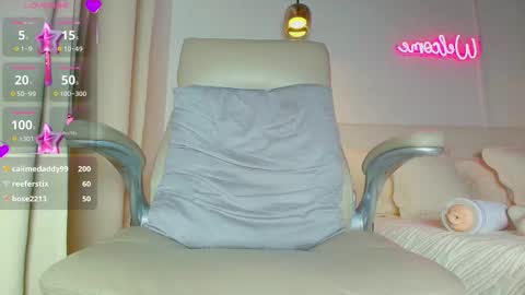 Snapshot of sweetandreagil chatting on 03-04-25, 07:01 Andrea Cheryl GiLandreagil80 In Instagram online show from 03-04-25, 07:01