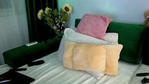 Ania online show from 06-22-26, 08:17
