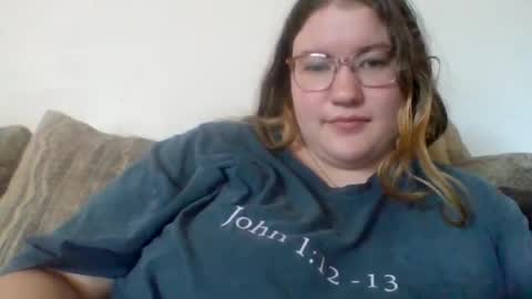 Snapshot of sweetbbyblue101 chatting on 07-25-26, 10:29 sweetbbyblue101 online show from 07-25-26, 10:29