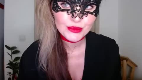 Snapshot of sweetberryxxx chatting on 12-28-24, 04:08 Diana online show from 12-28-24, 04:08