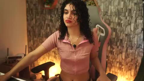 Salom independent model online show from 06-11-26, 07:56