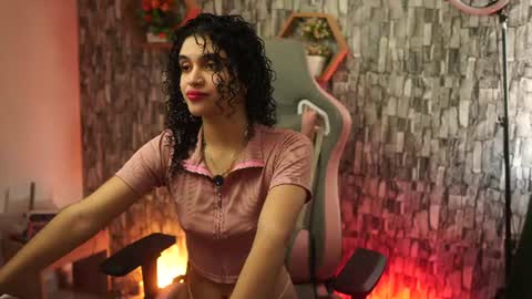 Salom independent model online show from 06-22-26, 07:33