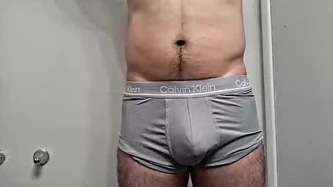 Snapshot of sweetboy842 chatting on 09-14-25, 02:33 sweetboy842 online show from 09-14-25, 02:33