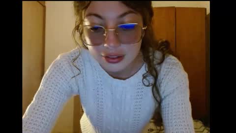 sweetcalm_ online show from 03-22-26, 03:43