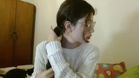 Snapshot of sweetcalm_ chatting on 06-04-26, 03:34 sweetcalm_ online show from 06-04-26, 03:34