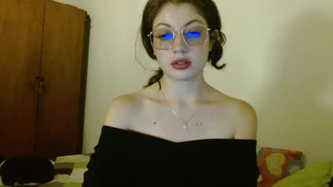 Snapshot of sweetcalm_ chatting on 06-05-26, 03:46 sweetcalm_ online show from 06-05-26, 03:46