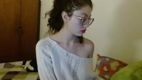 Snapshot of sweetcalm_ chatting on 06-06-26, 03:33 sweetcalm_ online show from 06-06-26, 03:33