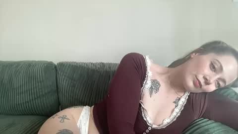Snapshot of sweetcandyangel chatting on 03-22-26, 12:25 sweetcandy online show from 03-22-26, 12:25