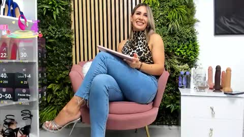 Cherry online show from 10-05-25, 06:01