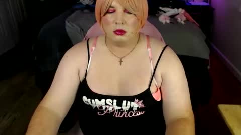 Snapshot of sweetcock900 chatting on 10-26-25, 12:16 Anna online show from 10-26-25, 12:16