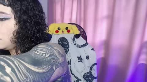       Independent model online show from 05-19-26, 07:20