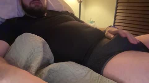 Snapshot of sweetcub28 chatting on 11-21-25, 04:44 SureThing online show from 11-21-25, 04:44