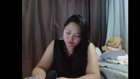 Lynn online show from 05-28-26, 01:19