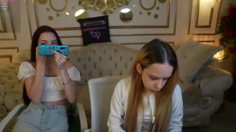 Amelia online show from 10-29-25, 11:12