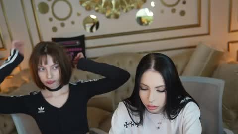Snapshot of sweetdesiree_ chatting on 05-21-26, 10:55 Amelia online show from 05-21-26, 10:55