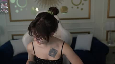 Snapshot of sweetdesiree_ chatting on 05-29-26, 06:44 Amelia online show from 05-29-26, 06:44