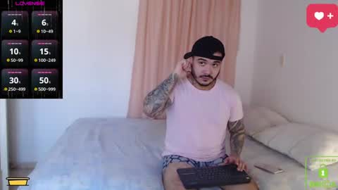 Snapshot of sweetdesires_ chatting on 06-30-26, 02:07 online show from 06-30-26, 02:07