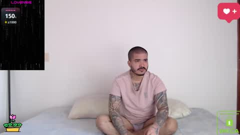 Snapshot of sweetdesires_ chatting on 07-27-26, 02:57 online show from 07-27-26, 02:57