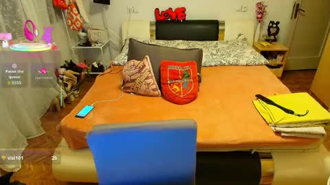 Sweetdevil0810 online show from 05-24-26, 07:52
