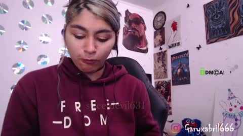 Abril online show from 02-19-25, 02:55