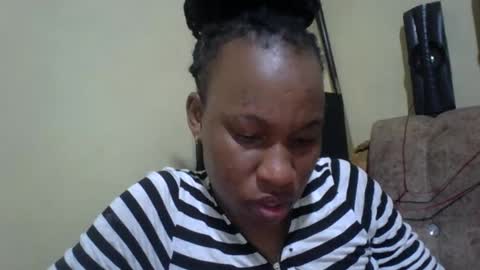 sweetdiva2012 online show from 10-26-25, 10:04