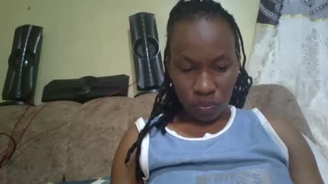 sweetdiva2012 online show from 12-19-25, 04:52