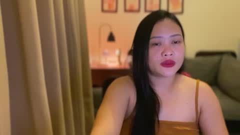 Snapshot of sweetestsmile_ chatting on 10-10-25, 02:10 Khaye online show from 10-10-25, 02:10