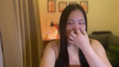 Snapshot of sweetestsmile_ chatting on 10-17-25, 02:26 Khaye online show from 10-17-25, 02:26