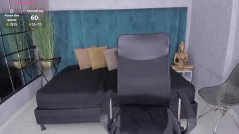 Fabiana online show from 07-27-26, 05:42
