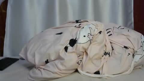 sweetfee online show from 09-11-25, 12:16