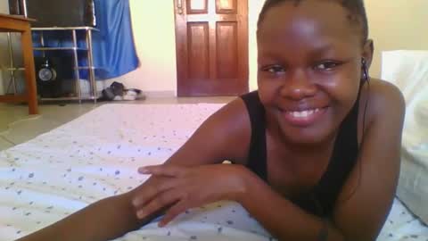 Snapshot of sweetgal2025 chatting on 01-12-26, 12:21 EUNICE online show from 01-12-26, 12:21