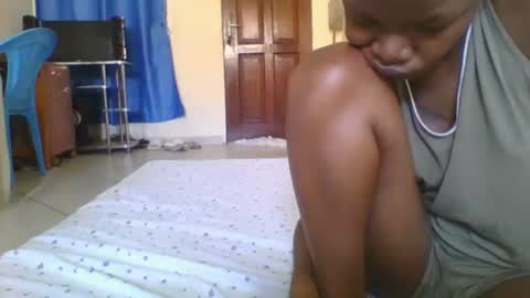 Snapshot of sweetgal2025 chatting on 02-04-26, 10:10 EUNICE online show from 02-04-26, 10:10