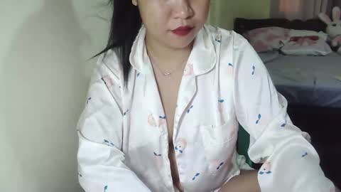Snapshot of sweetgal_mica chatting on 05-14-26, 12:39 sweetgal_mica online show from 05-14-26, 12:39