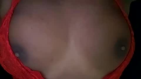 Snapshot of sweetgirl23232 chatting on 02-20-25, 02:51 Sandy online show from 02-20-25, 02:51