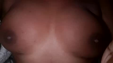 Snapshot of sweetgirl23232 chatting on 02-20-25, 04:25 Sandy online show from 02-20-25, 04:25