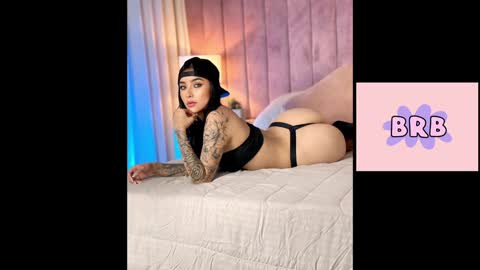 Snapshot of sweetgirl______ chatting on 01-29-25, 04:26 Dulce online show from 01-29-25, 04:26