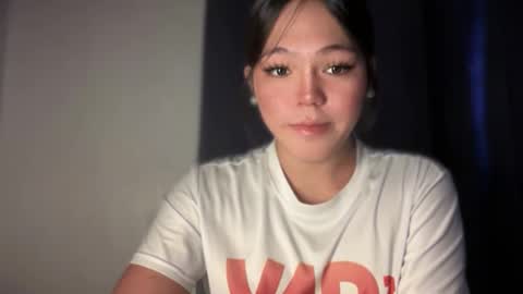 Ayesha online show from 11-26-25, 12:44