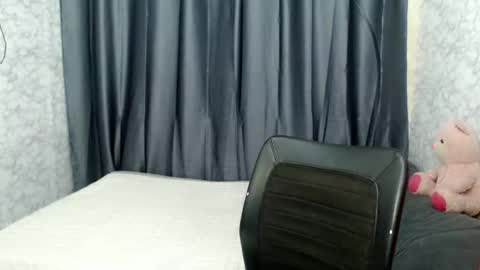 PureJenny online show from 06-21-26, 11:51