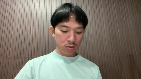 Snapshot of sweetguy102103 chatting on 03-18-26, 10:29 khrayan online show from 03-18-26, 10:29