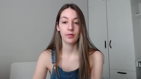 Emma  online show from 03-04-25, 08:24