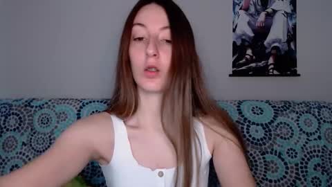 Emma  online show from 09-18-25, 07:10