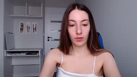 Emma  online show from 12-04-25, 09:29