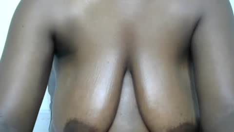 Snapshot of sweetheidey chatting on 05-06-26, 07:52 sweetheidey online show from 05-06-26, 07:52